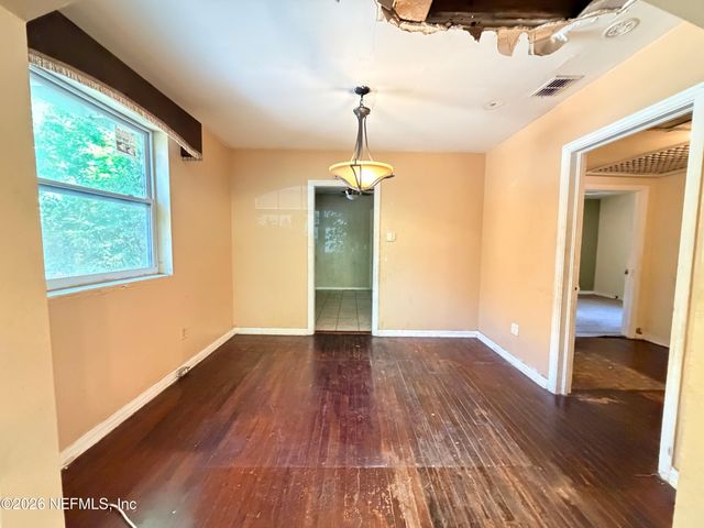 6819 N PEARL Street, Jacksonville, FL 32208