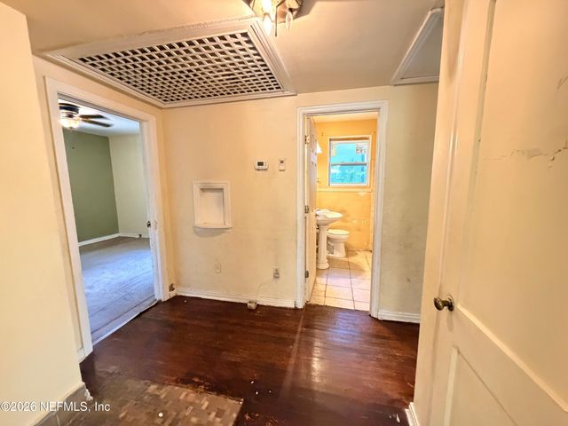 6819 N PEARL Street, Jacksonville, FL 32208