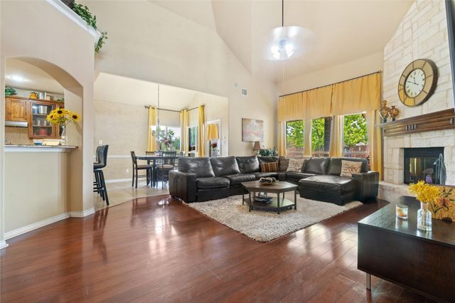 1107 Nimitz Drive, Duncanville, TX 75137