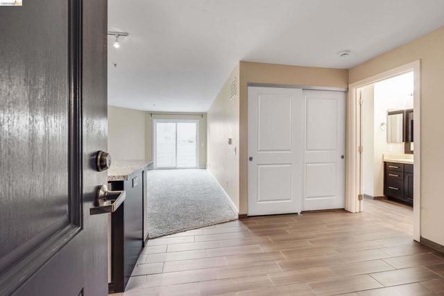 6400 Christie Ave 3322, Emeryville, CA 94608