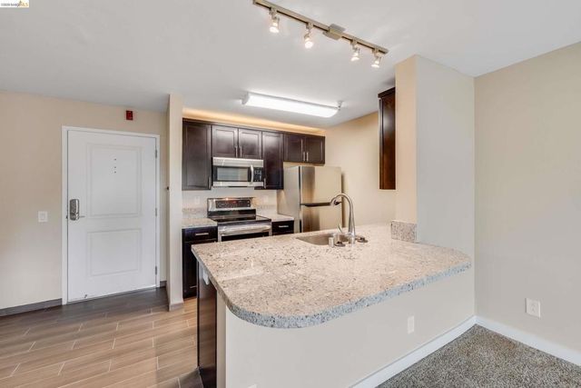 6400 Christie Ave 3322, Emeryville, CA 94608
