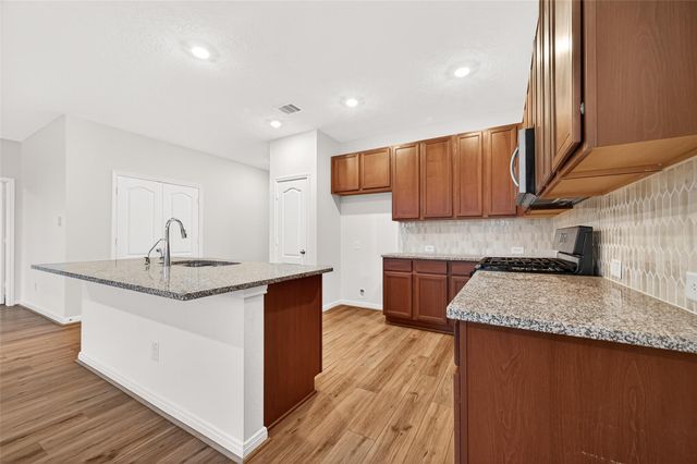 12602 Blue Jay Cove Lane, Houston, TX 77044