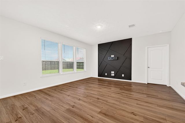 12602 Blue Jay Cove Lane, Houston, TX 77044