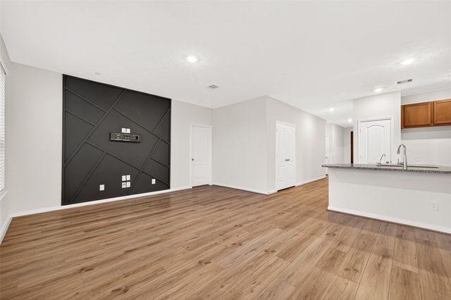 12602 Blue Jay Cove Lane, Houston, TX 77044