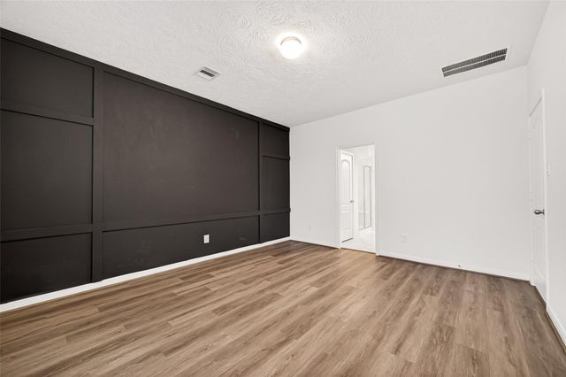 12602 Blue Jay Cove Lane, Houston, TX 77044