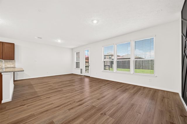 12602 Blue Jay Cove Lane, Houston, TX 77044
