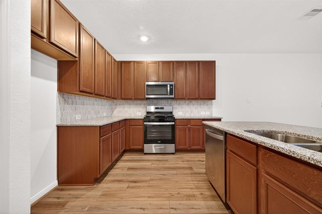 12602 Blue Jay Cove Lane, Houston, TX 77044