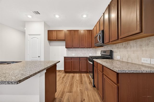 12602 Blue Jay Cove Lane, Houston, TX 77044