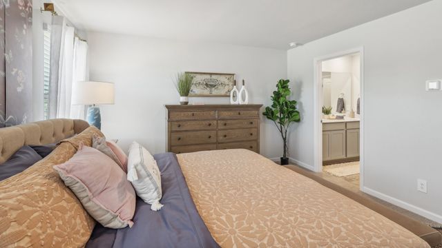 703 Ashbrook Drive, Lebanon, TN 37087