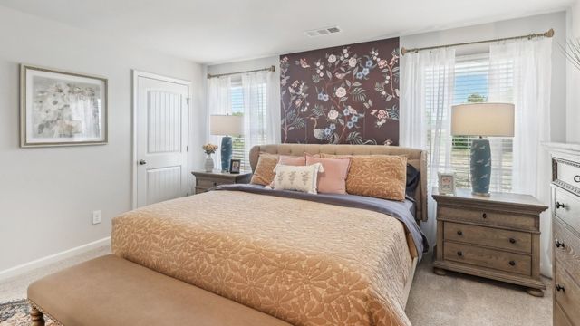 703 Ashbrook Drive, Lebanon, TN 37087