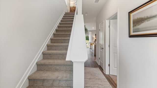 703 Ashbrook Drive, Lebanon, TN 37087