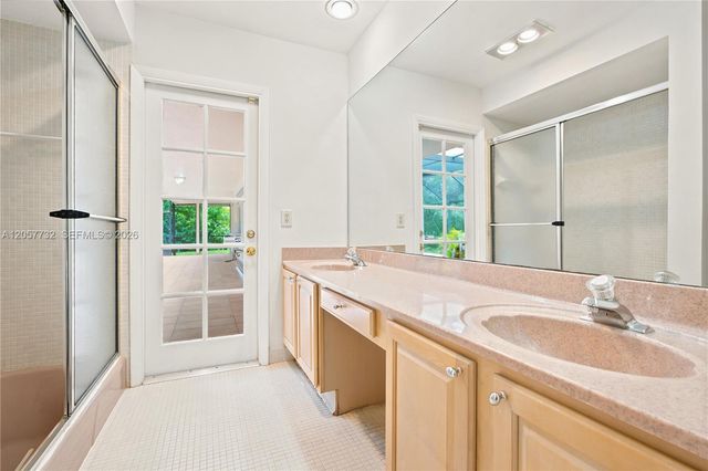 8010 SW 139th Ter, Palmetto Bay, FL 33158