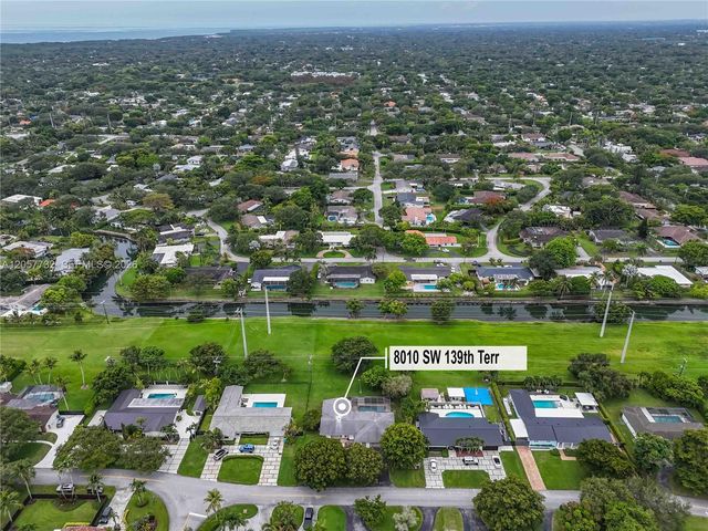 8010 SW 139th Ter, Palmetto Bay, FL 33158