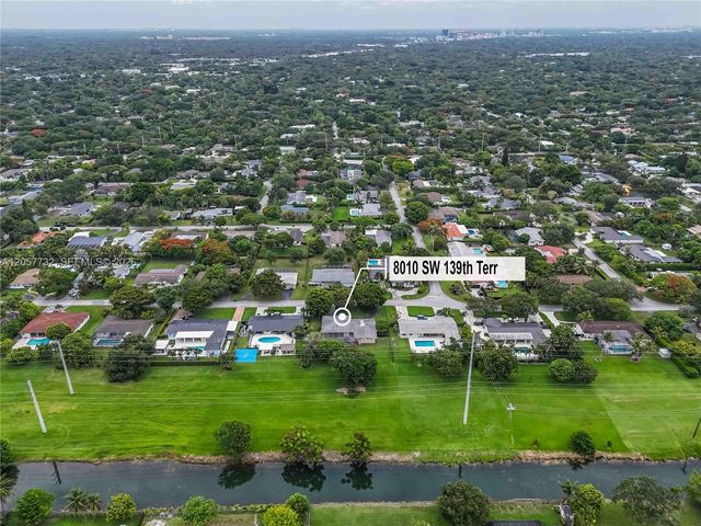 8010 SW 139th Ter, Palmetto Bay, FL 33158