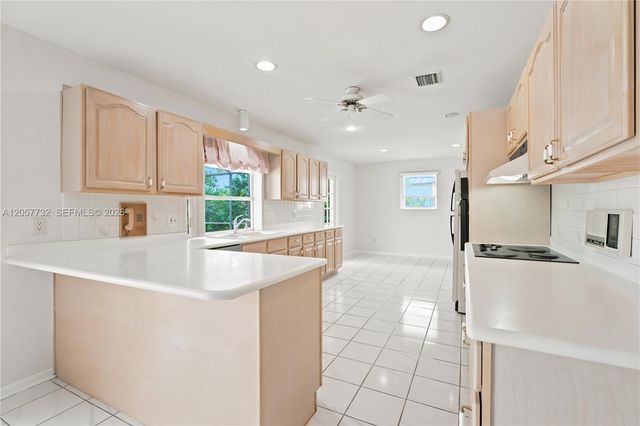 8010 SW 139th Ter, Palmetto Bay, FL 33158