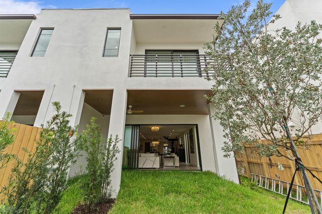 1103 NE 16th Avenue, Fort Lauderdale, FL 33304