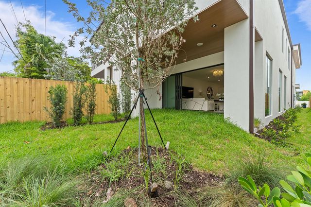 1103 NE 16th Avenue, Fort Lauderdale, FL 33304