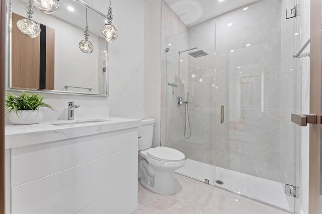 1103 NE 16th Avenue, Fort Lauderdale, FL 33304