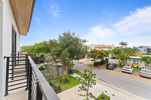 1103 NE 16th Avenue, Fort Lauderdale, FL 33304