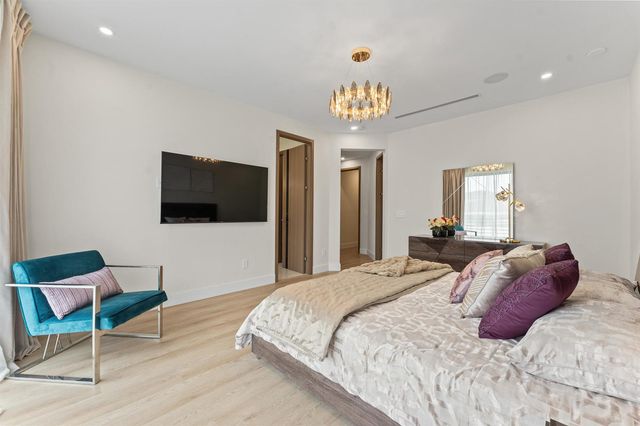 1103 NE 16th Avenue, Fort Lauderdale, FL 33304