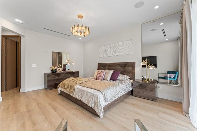 1103 NE 16th Avenue, Fort Lauderdale, FL 33304
