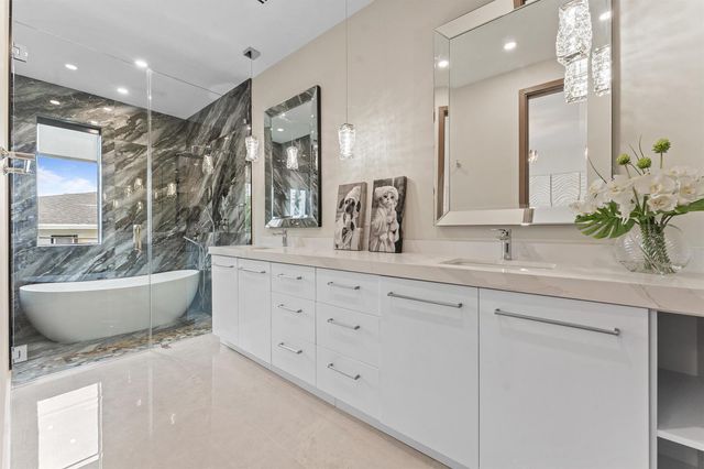 1103 NE 16th Avenue, Fort Lauderdale, FL 33304