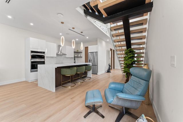 1103 NE 16th Avenue, Fort Lauderdale, FL 33304