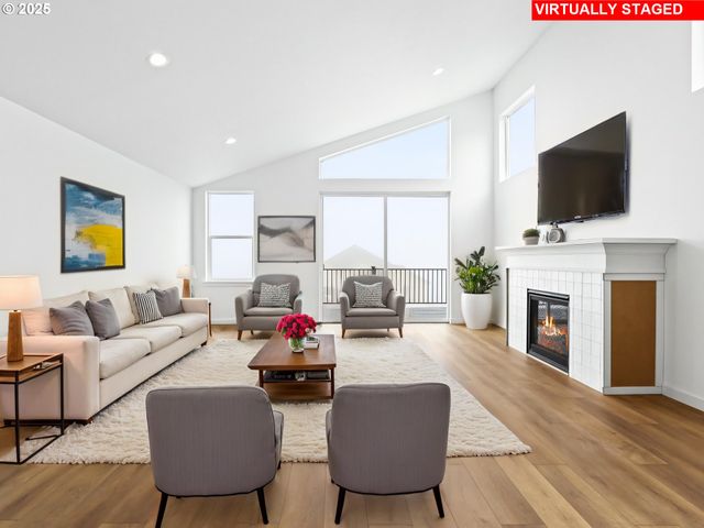 41920 DESCHUTES Ave, Sandy, OR 97055