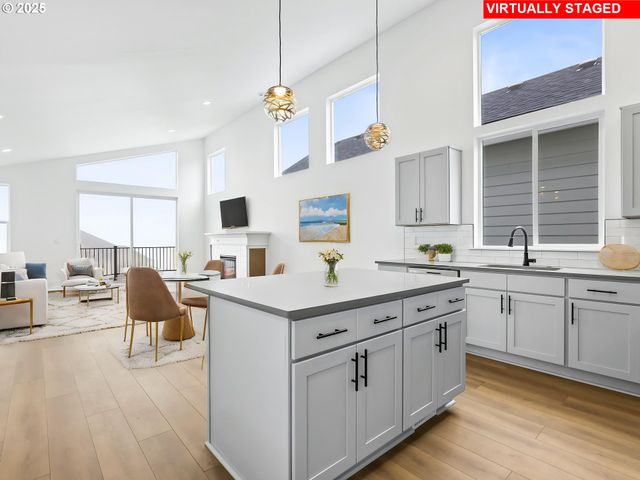 41920 DESCHUTES Ave, Sandy, OR 97055