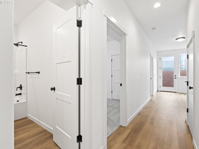 41920 DESCHUTES Ave, Sandy, OR 97055