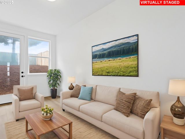 41920 DESCHUTES Ave, Sandy, OR 97055