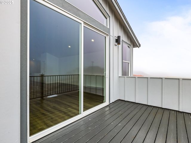 41920 DESCHUTES Ave, Sandy, OR 97055