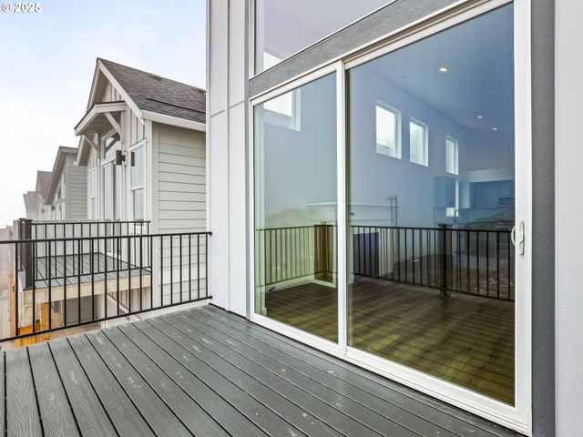 41920 DESCHUTES Ave, Sandy, OR 97055