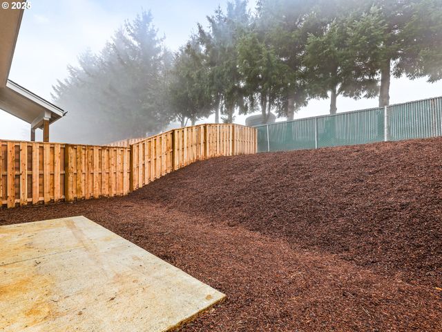 41920 DESCHUTES Ave, Sandy, OR 97055