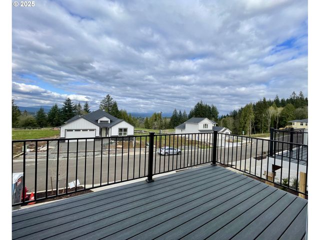 41920 DESCHUTES Ave, Sandy, OR 97055