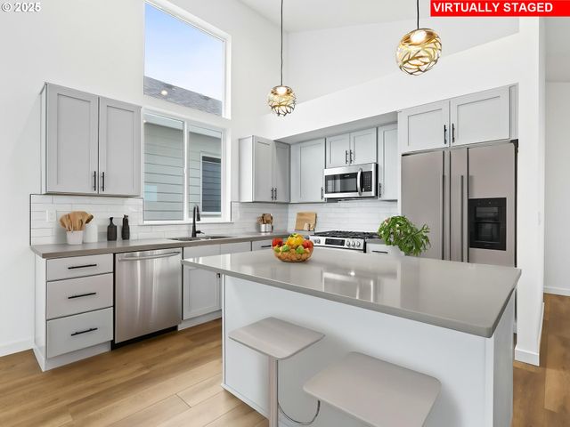 41920 DESCHUTES Ave, Sandy, OR 97055