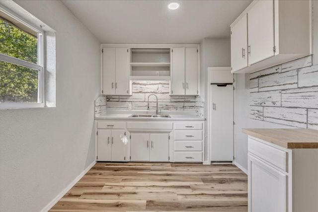 1113 S Locust Drive, Midwest City, OK 73110