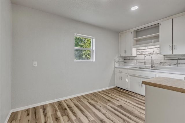 1113 S Locust Drive, Midwest City, OK 73110