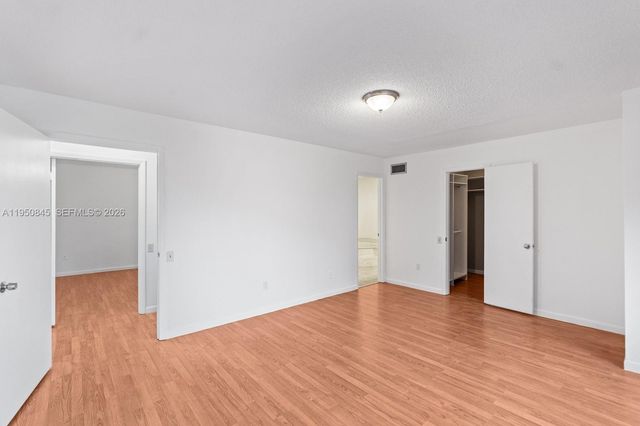 7064 SW 114th Pl B, Miami, FL 33173