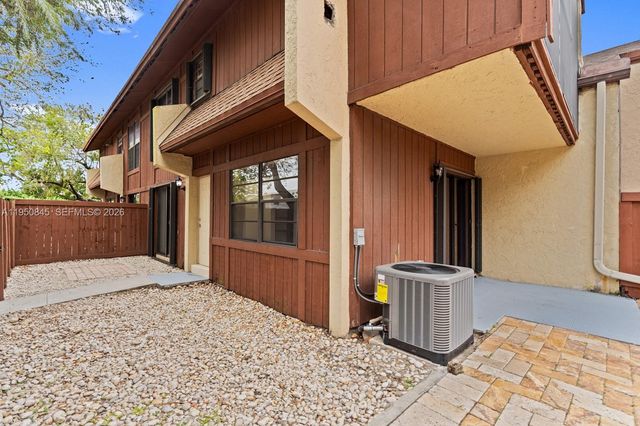 7064 SW 114th Pl B, Miami, FL 33173