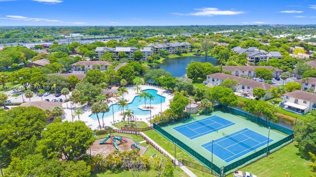 7064 SW 114th Pl B, Miami, FL 33173