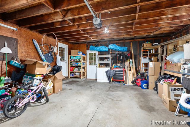 8314 Peachtree Avenue NE, Rockford, MI 49341