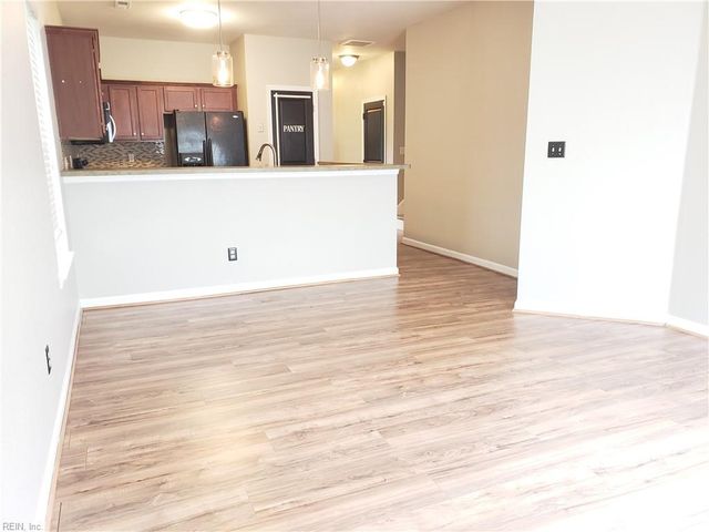 851 Norview Ave Apt 206, Norfolk, VA 23513