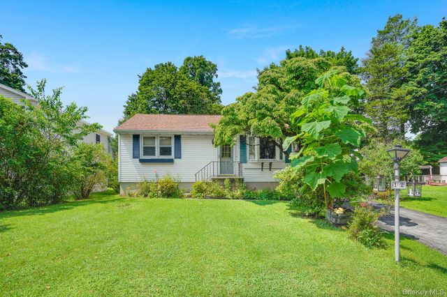 12 Raymond Street, Montrose, NY 10548