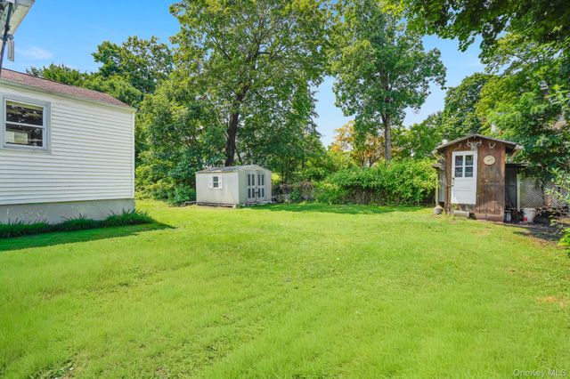 12 Raymond Street, Montrose, NY 10548