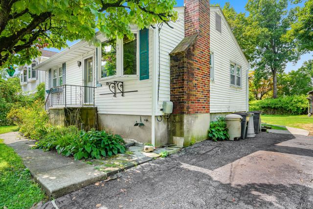 12 Raymond Street, Montrose, NY 10548