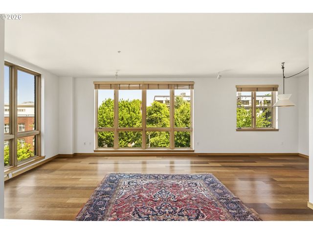 1030 Nw JOHNSON St 321, Portland, OR 97209