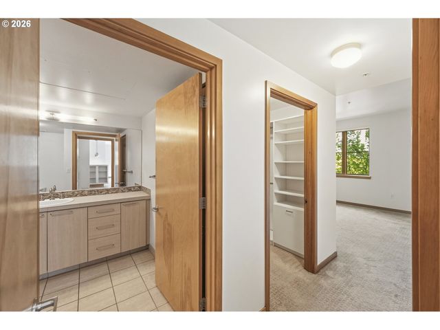 1030 Nw JOHNSON St 321, Portland, OR 97209