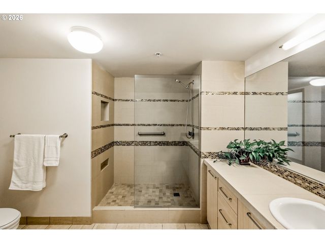 1030 Nw JOHNSON St 321, Portland, OR 97209