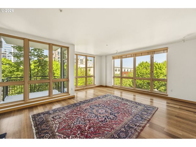 1030 Nw JOHNSON St 321, Portland, OR 97209